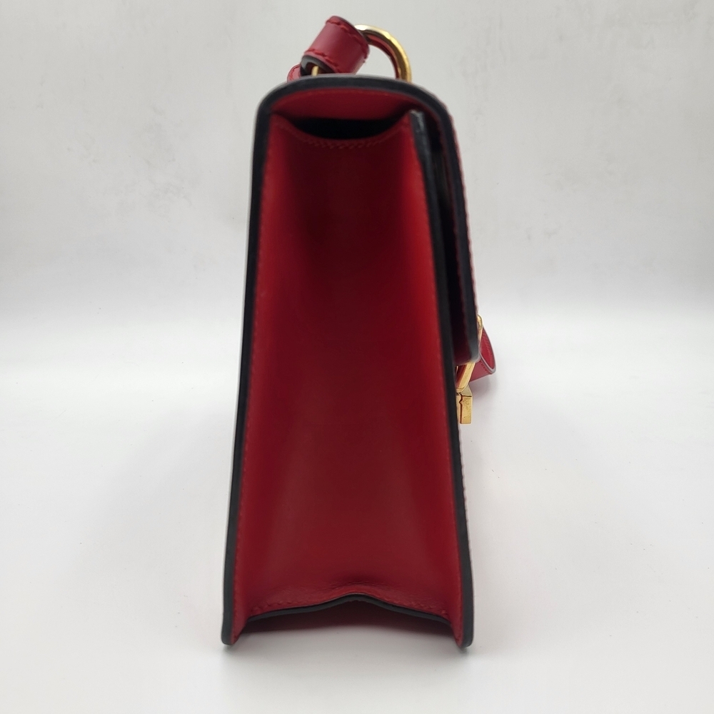 GUCCI Red Calfskin Leather Small Sylvie Shoulder Bag..Authentic.. - Picture 3 of 16